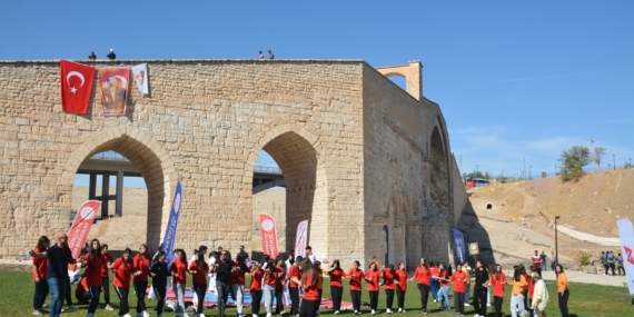 Gençlik, Malabadi Köprüsü’nde sporla buluştu