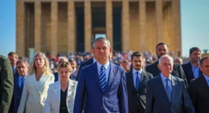 özgür özel33