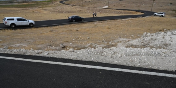 Hasankeyf – Karaköy – Şaap Vadisi antik yolu asfalt çalışmaları tamamlandı