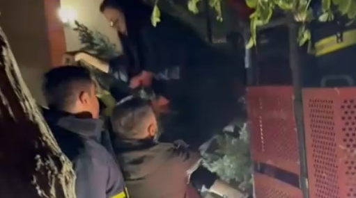 BATMAN – 1 kişi hayatını kaybetmişti.. Yangında mahsur kalanları itfaiye ekipleri kurtardı