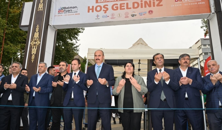 Batman Kitap Fuarı Ve Kültür Sanat Festivali kapılarını açtı Ekran görüntüsü 2025-10-24 164922