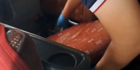 Batman’da otobüste kaçak telefon operasyonu