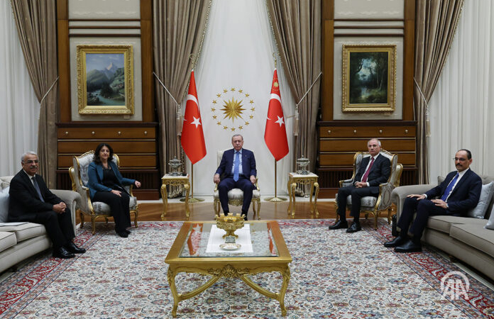 “Sürecin hızlanması konusunda karşılıklı anlayış ve fikir birliği içindeyiz” G4hRjG6WIAAZrOP-696x464