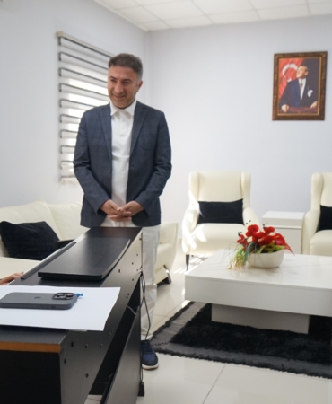 WhatsApp Image 2025-10-14 at 09.30.23 (1)