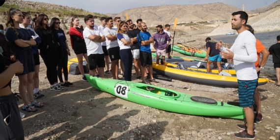 Öğrenciler Hasankeyf’te kano ve sup etkinliğinde buluştu