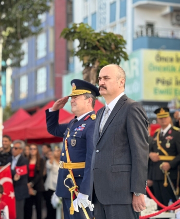 Batman’da Cumhuriyet’in 102. Yılı kutlandı WhatsApp Image 2025-10-29 at 11.55.11