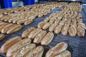 Batman Belediyesi’nden günde 40 bin ekmek üretimi WhatsApp Image 2025-10-31 at 11.59.10