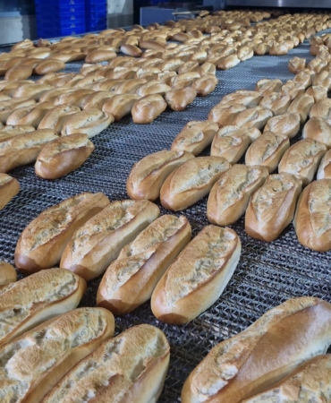 Batman Belediyesi’nden günde 40 bin ekmek üretimi WhatsApp Image 2025-10-31 at 11.59.10