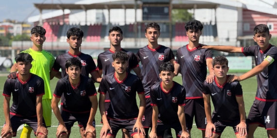 Batman – U18 Liginde şampiyon Tüpraşspor