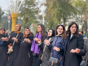 4b9b068b-d5d4-413e-817a-f256ea68e609