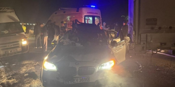 Diyarbakır-Silvan yolunda kaza: 2’si ağır, 3 yaralı