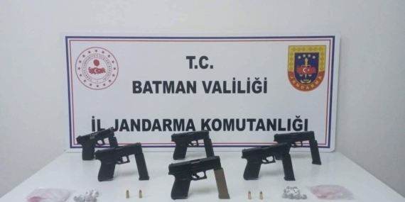 Batman’da jandarmadan kaçak silah operasyonu!