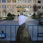 Emin Ekmen’in iddiası: Kozluk’ta jandarma baskını sonucu vatandaş ailesinin gözleri önünde vuruldu thumbnail