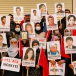 Hedef gösterilen Kürtçe öğretmeni Mizgin Yalçın: Öğrencilerimi yalnız bırakmayacağım thumbnail