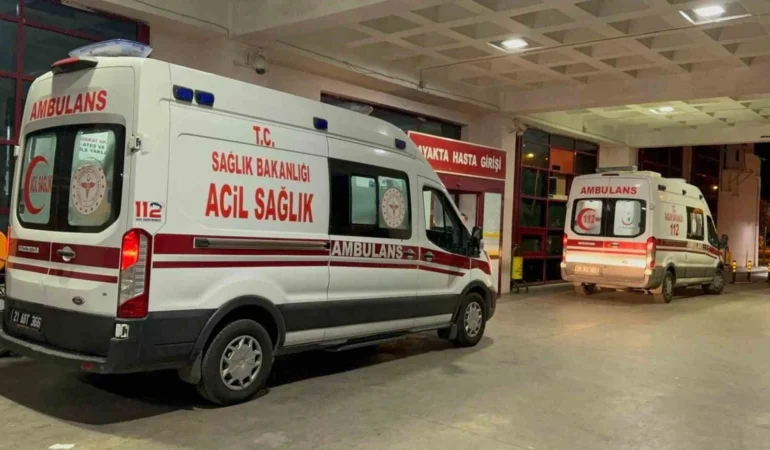 diyarbakirda-iki-grup-arasinda-cikan-kavga-hastanede-devam-etti-6-yarali