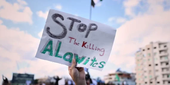 Suriye’de palalarla saldırı: Alevilere ait araçlar ateşe verildi