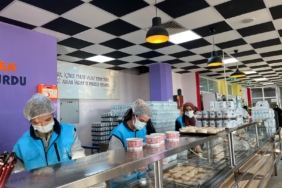 70 AİLEYE 1000 ÖĞÜN YEMEK 4