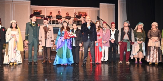 Batman’a devlet tiyatrosu sahnesi kuruluyor