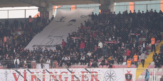 Petrolspor taraftar grupları, Ferit Padir’i unutmadı