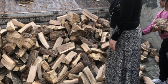 İHH Batman’dan yetim ve ihtiyaç sahiplerine kış desteği: 20 ton odun dağıtıldı