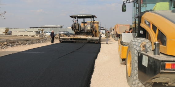 Recep Tayyip Erdoğan Bulvarı’nda ulaşımı rahatlatacak asfalt hamlesi