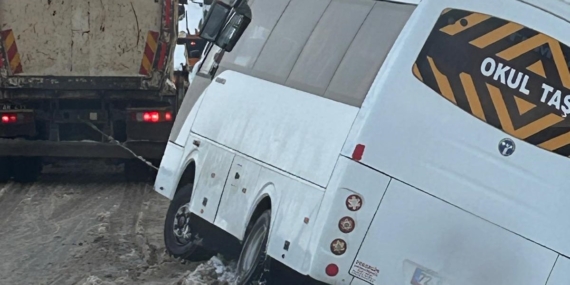 BATMAN – Kanatlı köyü’nde mahsur kalan okul servisine zamanında müdahale
