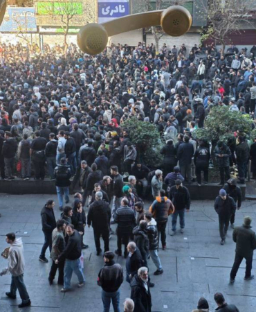 iranda-ekonomik-kriz-tahranda-kur-soku-sonrasi-halk-sokaga-indi-hzti