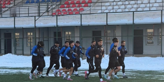 Namağlup Binatlı FK şampiyonluğa kilitlendi