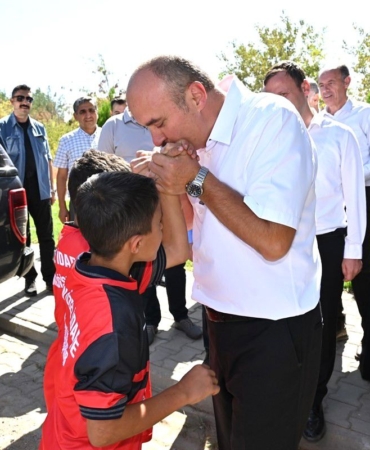 Batman Valisi Ekrem Canalp