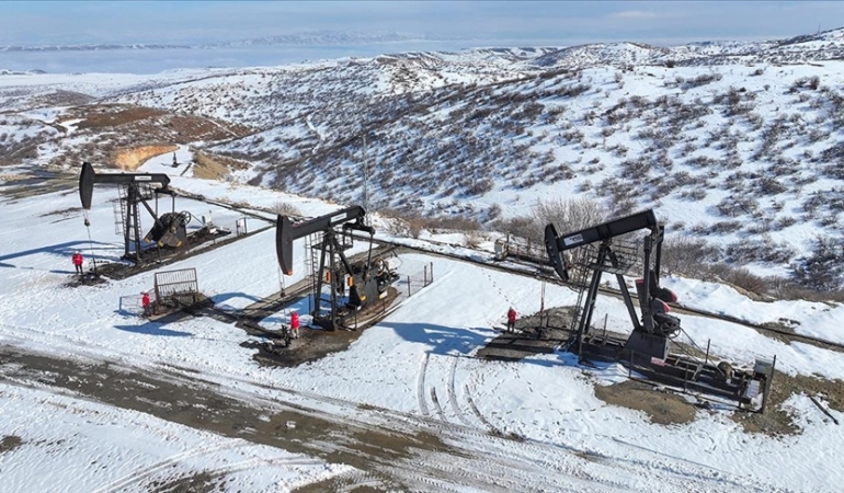 Batman atbaşı petrol