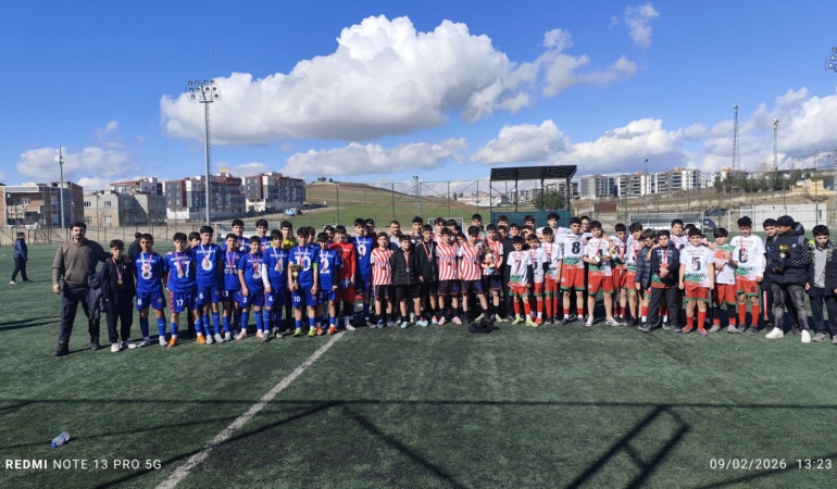 FUTBOL YILDIZ ERKEK 1