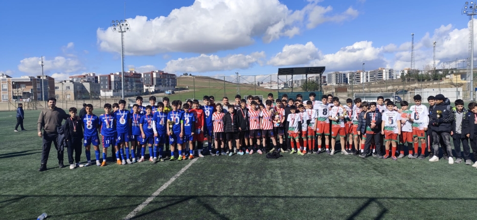 FUTBOL YILDIZ ERKEK 1