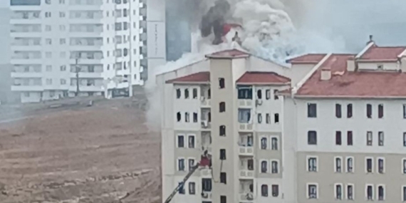 GÜNCELLENDİ – Emekli TOKİ Konutları’nda 7. Katta yangın
