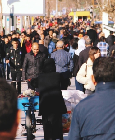 batman sokak kalabalık