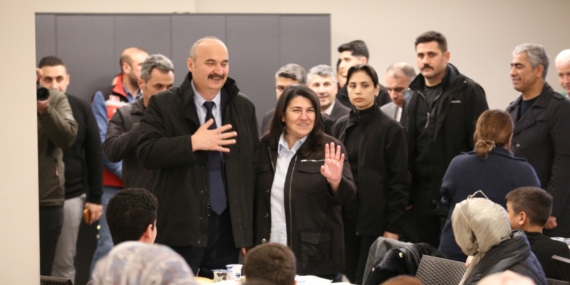 Batman’da Dünya Yetimler Günü dolayısıyla iftar programı düzenlendi