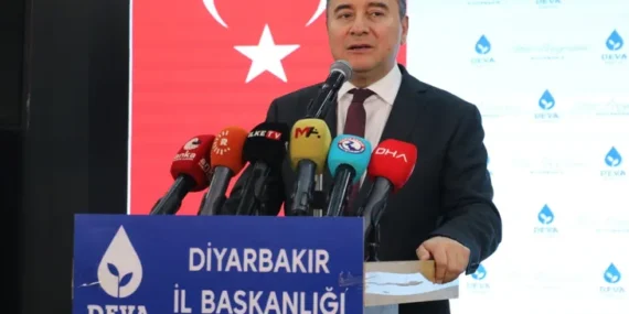 Ali Babacan: Barış süreci hedefe ulaşınca sıra çözüm sürecine gelmeli