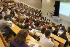 üniversite öğrencisi