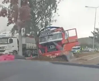 Batman – Beşiri’de kaza: Kamyon orta refüje çıktı, sürücü yaralandı