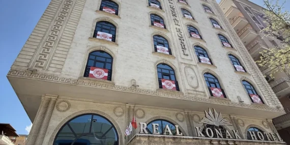 Batman’da Şampiyonluk Coşkusu: Real Konak Hotel’den Anlamlı Destek