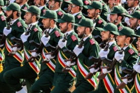 iran askerleri