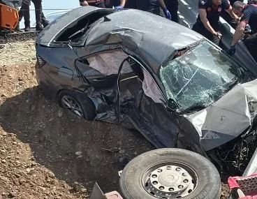 YENİLENDİ – Batman’da Şarampole savrulan araçlarda 1 kişi daha hayatını kaybetti