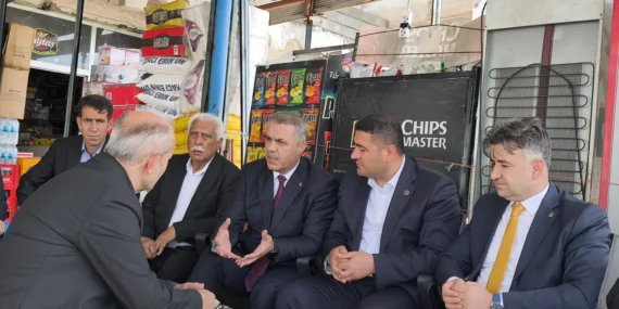 AK Parti Batman yönetimi Kozluk ve Bekirhan’da bir araya geldi