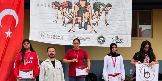 Batmanlı Mevsim Kurt Türkiye ikincisi oldu