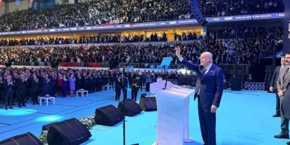 Bahçeli Ülkü Ocakları üyelerine seslendi: Süreç yükü omuzlarımızda!