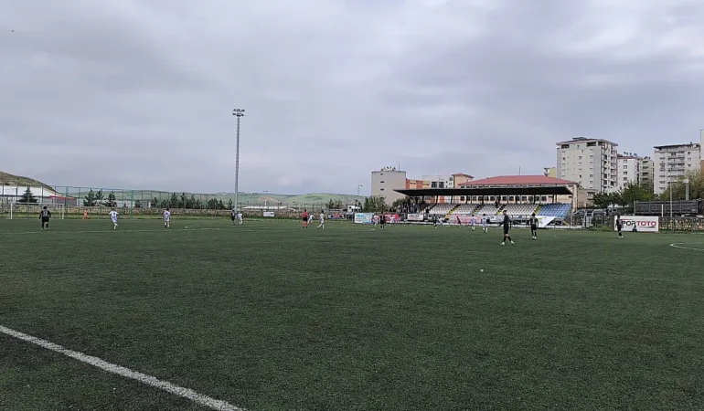 kurtalanspor-sirnak-petrolspor_1777825977_BEVm6T