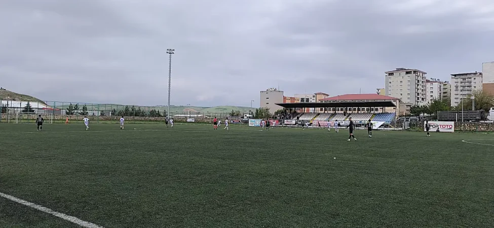 kurtalanspor-sirnak-petrolspor_1777825977_BEVm6T