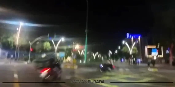 Batman’da iki motosiklet kavşakta çarpıştı: 2 yaralı