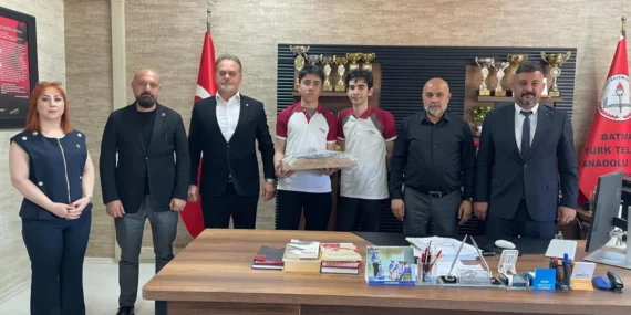 TÜBİTAK’ta derece yapan öğrencilere bilgisayar desteği