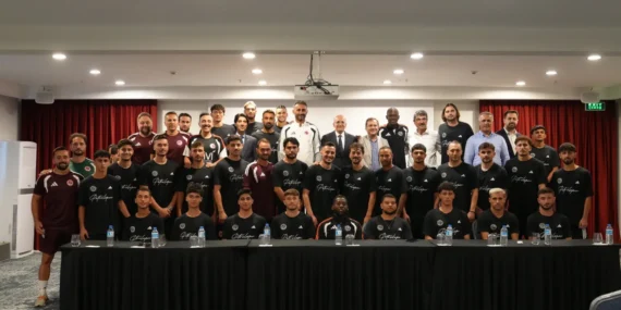 Batmanlı heyetten Petrolspor’a destek ziyareti