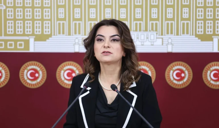 gülistan koçyiğit2